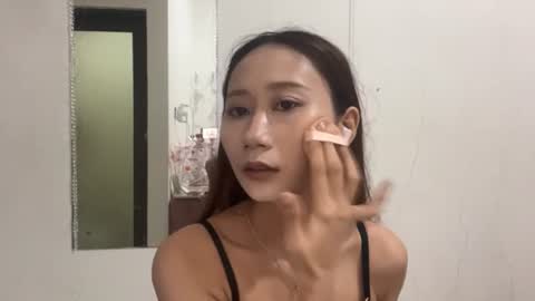 Snapshot of eloisprovino chatting on 18, 6, 2026 Eva online show from 18, 6, 2026