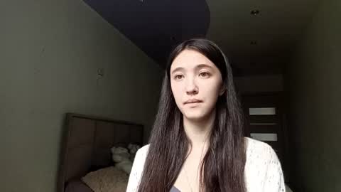 Snapshot of elouisevallian chatting on 8, 7, 2026 Elara online show from 8, 7, 2026