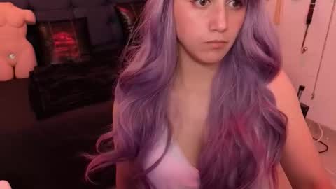 elowen_halley1 online show from 31, 10, 2025