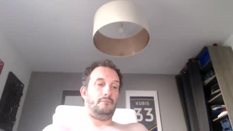 Snapshot of elpiloto05 chatting on 11, 7, 2026 Elpiloto online show from 11, 7, 2026