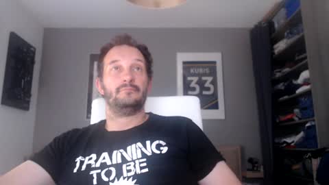 Snapshot of elpiloto05 chatting on 15, 7, 2026 Elpiloto online show from 15, 7, 2026