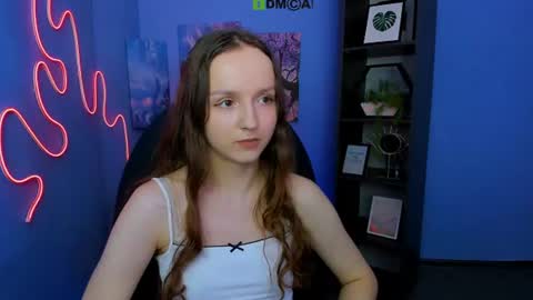Snapshot of elsaa_snow chatting on 19, 6, 2026 Elsa online show from 19, 6, 2026