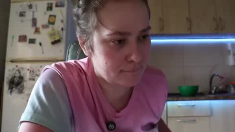 Snapshot of elsasquirt chatting on 25, 6, 2026 Elsa online show from 25, 6, 2026