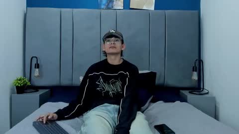 Snapshot of elyoordis chatting on 4, 11, 2025 elyoordis online show from 4, 11, 2025