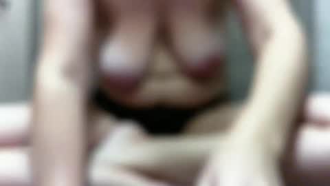 Snapshot of elyseblue chatting on 16, 10, 2025 elyseblue online show from 16, 10, 2025