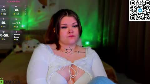Snapshot of elzaa_ark chatting on 3, 10, 2025 Eliza online show from 3, 10, 2025