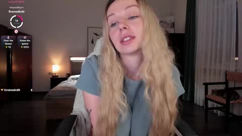 Emilie online show from 15, 10, 2025