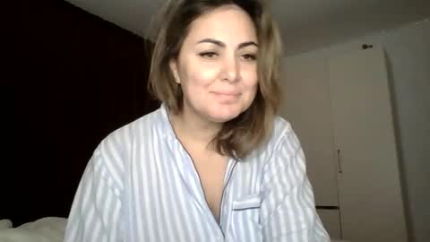 Em online show from 29, 9, 2025