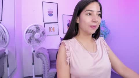 Ema louisx  online show from 11, 12, 2024