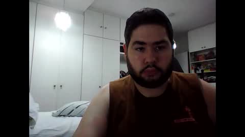 embarrassed_str8_3incher online show from 19, 2, 2026