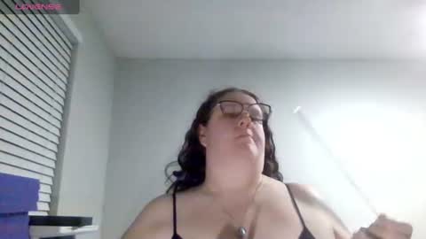 Emberlyn Nix online show from 22, 7, 2026