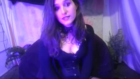 Snapshot of embers_of_eternity chatting on 18, 1, 2025 Ellie online show from 18, 1, 2025