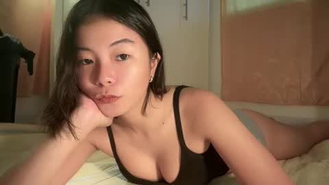 Snapshot of emelia_ardiente chatting on 10, 9, 2025 Ivy online show from 10, 9, 2025