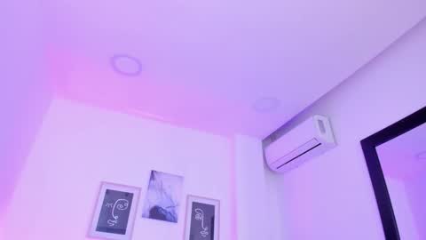 emelie_89 online show from 21, 2, 2025