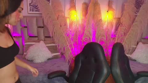 Snapshot of emelie_ch_ chatting on 16, 1, 2025 Emily  online show from 16, 1, 2025