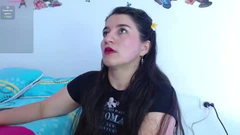 Snapshot of emelyross_ chatting on 17, 6, 2026 emely ross online show from 17, 6, 2026