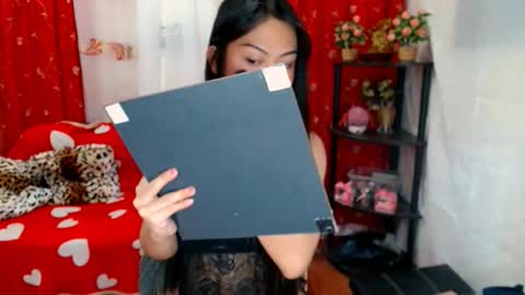 Emerald online show from 6, 2, 2025