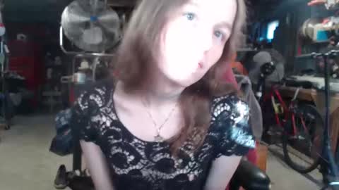 Snapshot of emeraldtgirl chatting on 27, 10, 2025 Emerald online show from 27, 10, 2025