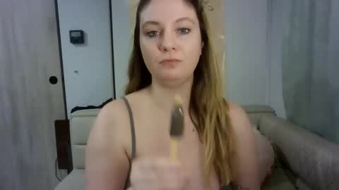 Snapshot of emerieskye chatting on 11, 2, 2026 EmerieSkye online show from 11, 2, 2026