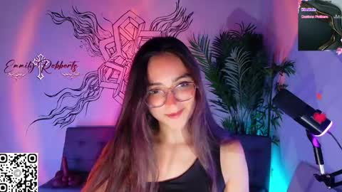 Snapshot of emi_roberts chatting on 28, 5, 2026 Emmily Roberts online show from 28, 5, 2026