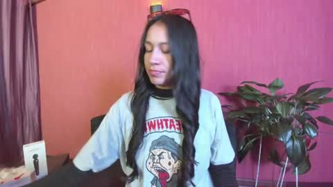 Emilia Gomez online show from 19, 7, 2026