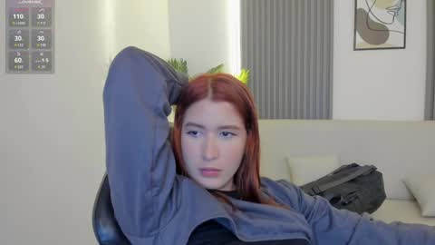 Snapshot of emiilycutex_ chatting on 28, 12, 2024 online show from 28, 12, 2024