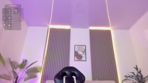Snapshot of emiilycutex_ chatting on 22, 1, 2025 online show from 22, 1, 2025