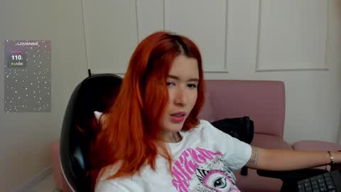 Snapshot of emiilycutex_ chatting on 28, 1, 2025 online show from 28, 1, 2025
