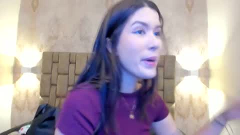 Snapshot of emiilycutex_ chatting on 26, 2, 2025 online show from 26, 2, 2025