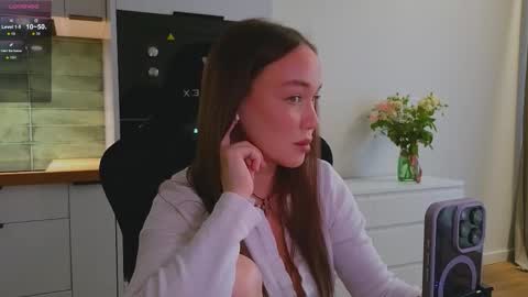 Emili online show from 23, 2, 2026