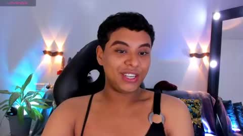 Snapshot of emili_roux chatting on 26, 6, 2026 Emili roux online show from 26, 6, 2026