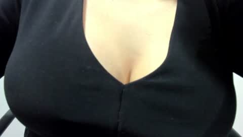 Emilia Betancourt0923 online show from 17, 7, 2026
