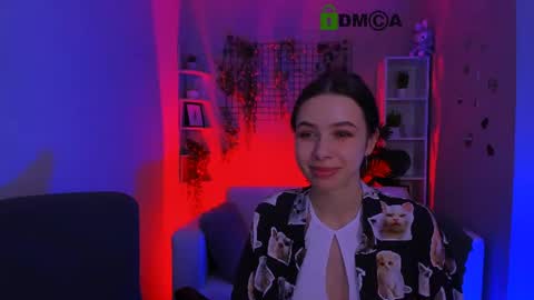 Snapshot of emilia_fly chatting on 17, 7, 2026 Emi online show from 17, 7, 2026