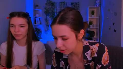 Snapshot of emilia_fly chatting on 18, 7, 2026 Emi online show from 18, 7, 2026