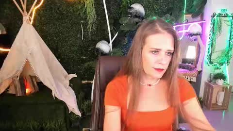 Snapshot of emiliabedy chatting on 24, 9, 2025 Emilia Bedy online show from 24, 9, 2025