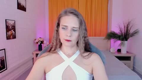 Snapshot of emiliabedy chatting on 7, 10, 2025 Emilia Bedy online show from 7, 10, 2025