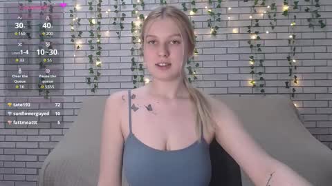 Snapshot of emiliaduchess chatting on 25, 2, 2025 Amili online show from 25, 2, 2025