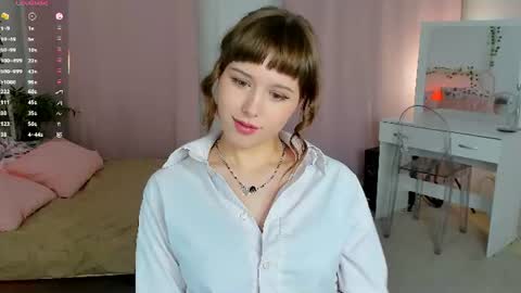 Snapshot of emiliahurrison chatting on 12, 6, 2026 Call me Emilia next stream on Friday at 10 AM GMT online show from 12, 6, 2026