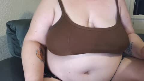 Snapshot of emiliefoxx chatting on 24, 9, 2025 emilie foxx online show from 24, 9, 2025