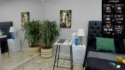 Snapshot of emilio_brandon chatting on 20, 10, 2025 Emilio online show from 20, 10, 2025