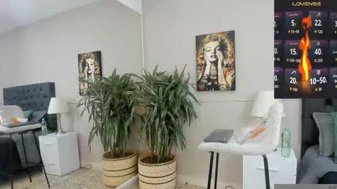 Snapshot of emilio_brandon chatting on 31, 10, 2025 Emilio online show from 31, 10, 2025