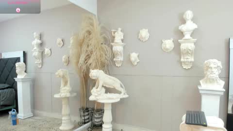 Snapshot of emilio_brandon chatting on 14, 11, 2025 Emilio online show from 14, 11, 2025