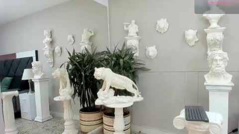 Snapshot of emilio_brandon chatting on 16, 11, 2025 Emilio online show from 16, 11, 2025