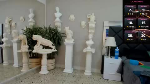 Snapshot of emilio_brandon chatting on 18, 11, 2025 Emilio online show from 18, 11, 2025