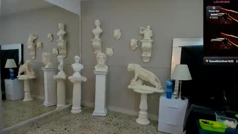 Snapshot of emilio_brandon chatting on 28, 11, 2025 Emilio online show from 28, 11, 2025