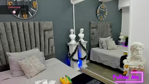 Snapshot of emilio_brandon chatting on 22, 12, 2025 Emilio online show from 22, 12, 2025