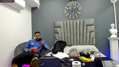 Snapshot of emilio_brandon chatting on 6, 1, 2026 Emilio online show from 6, 1, 2026