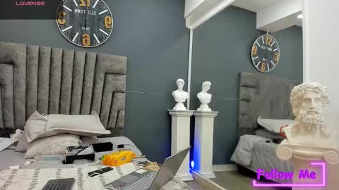 Snapshot of emilio_brandon chatting on 10, 1, 2026 Emilio online show from 10, 1, 2026