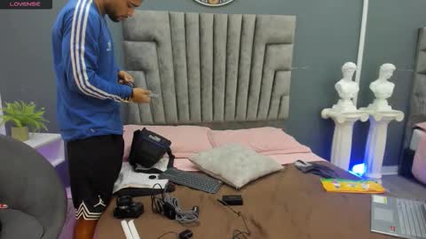 Snapshot of emilio_brandon chatting on 1, 3, 2026 Emilio online show from 1, 3, 2026