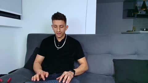 Snapshot of emiliocum_24 chatting on 12, 2, 2025 EMILIOCUM online show from 12, 2, 2025